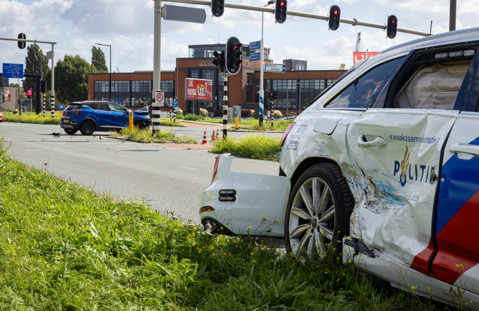 politie A6 crash Renault Captur